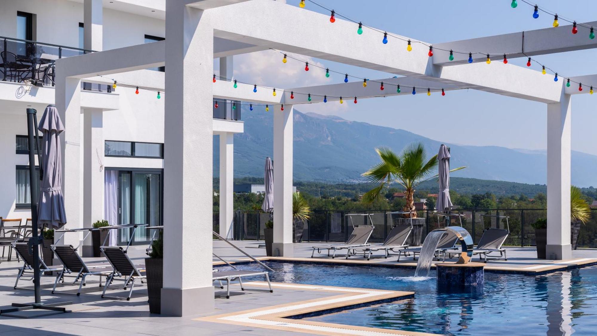 White House Radac Peja Bed & Breakfast Eksteriør bilde